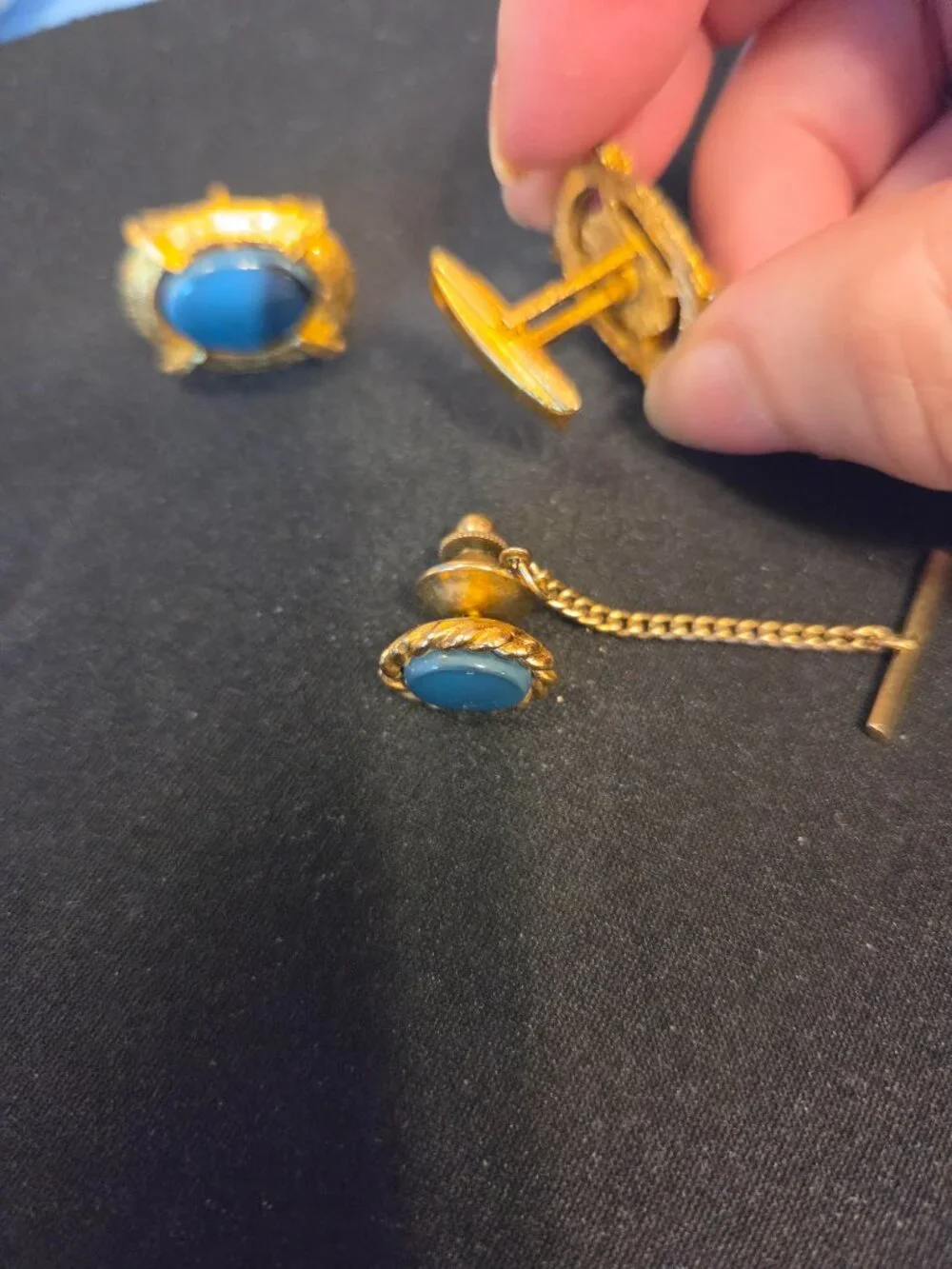 Vintage Tie Tack And Cufflinks set  Blue color~~AWESOME!!!